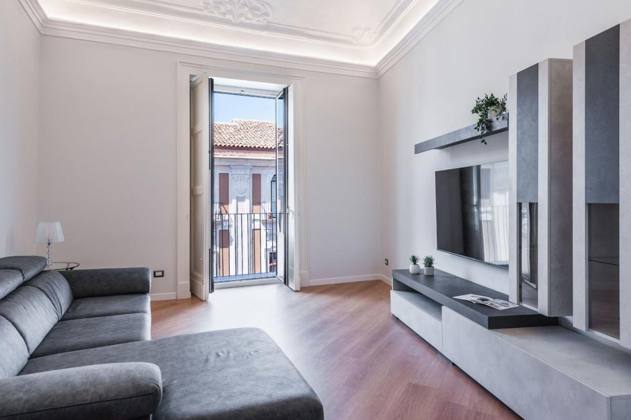 Etnea Modern Apartment By Wonderful Italy Catânia Exterior foto
