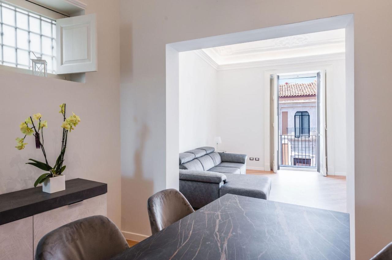 Etnea Modern Apartment By Wonderful Italy Catânia Exterior foto